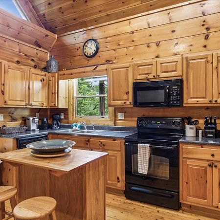 Brave Eagle Cabin Севьервилл Экстерьер фото